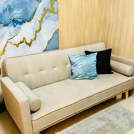 Moa Shore - Exxy Suites